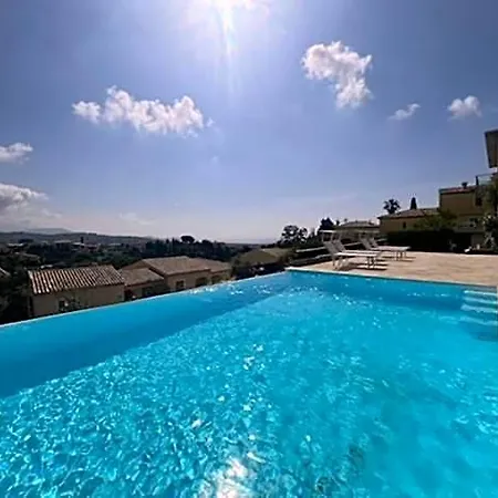 Domaine Lou Bel Azur - Panoramique 3*